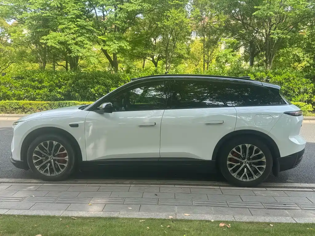 NIO ES6 2023 model 75kWh купить на сайте DeffCars