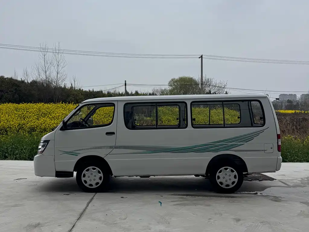 Jinbei Hiace 2016 2.0L Comfort V19 купить на сайте DeffCars