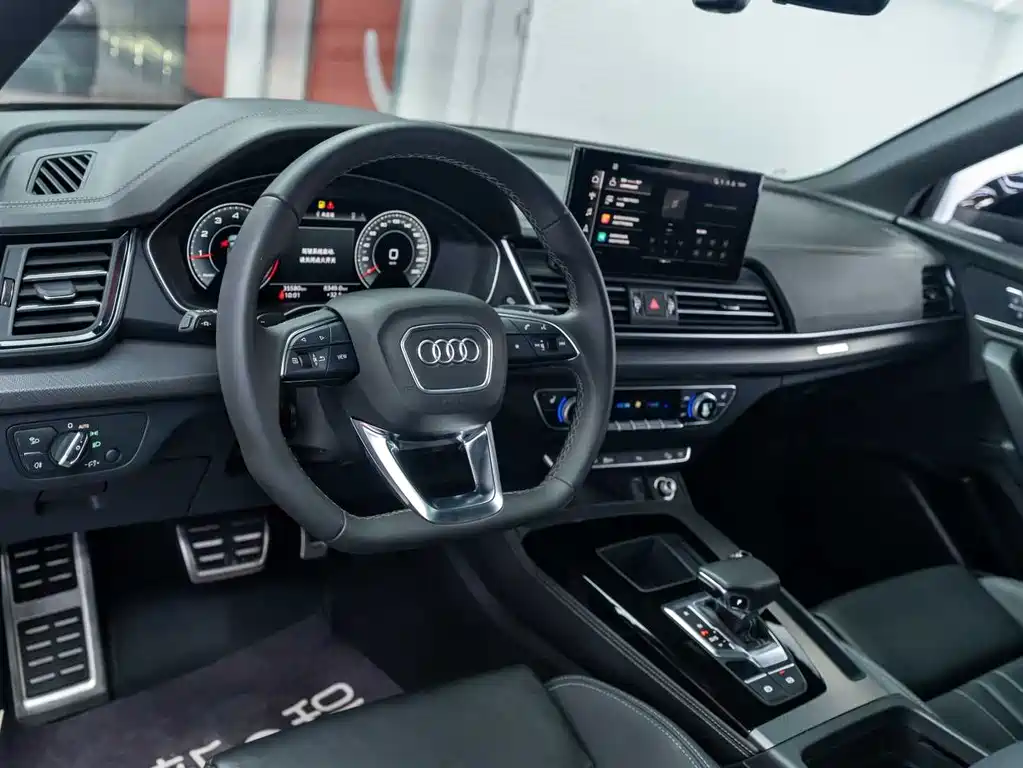 Audi Q5L 2024 40 TFSI luxury and dynamic model купить на сайте DeffCars