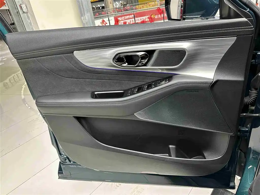 Trumpchi GS8 2022 Pilot Series 2.0TGDI 4WD Supreme Edition (seven seats) купить на сайте DeffCars