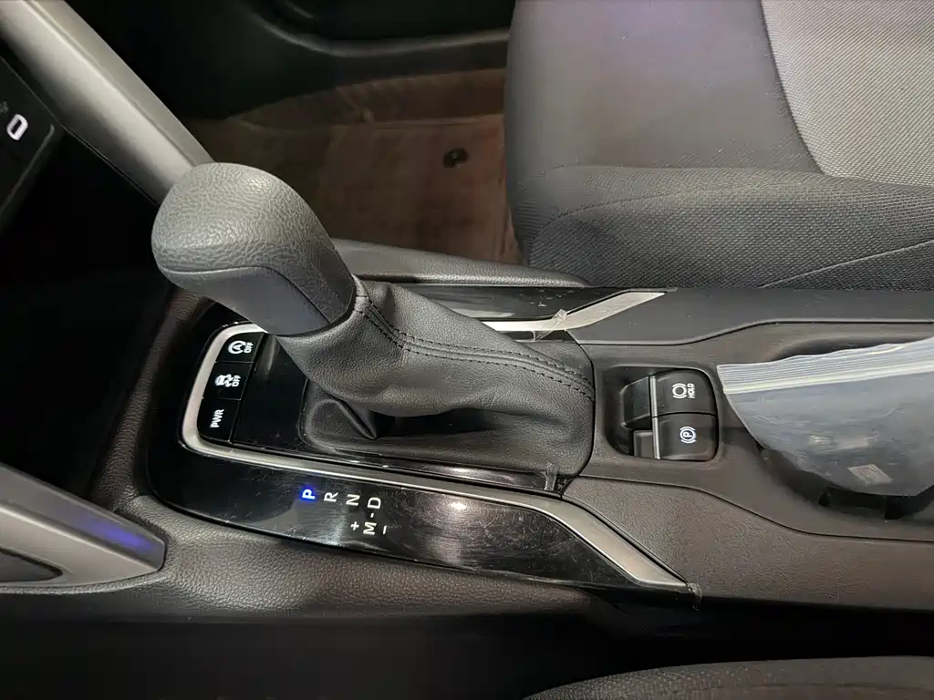 Fenglanda 2023 2.0L CVT leading version купить на сайте DeffCars