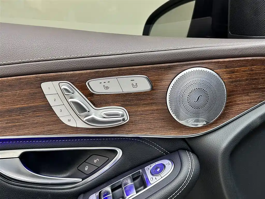 Mercedes-Benz GLC 2020 GLC 300 L 4MATIC luxury model купить на сайте DeffCars