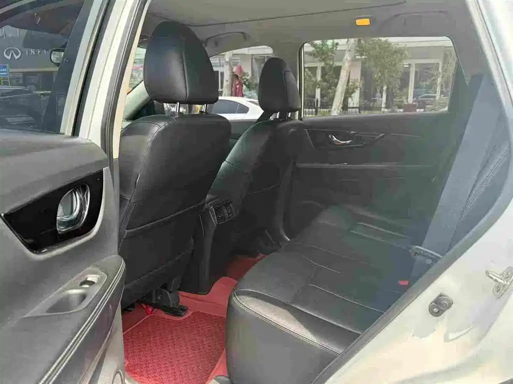 X-Trail 2020 2.0L XL ITS 3rows CVT 2WD Intelligent Seven-Seater Comfort Edition купить на сайте DeffCars