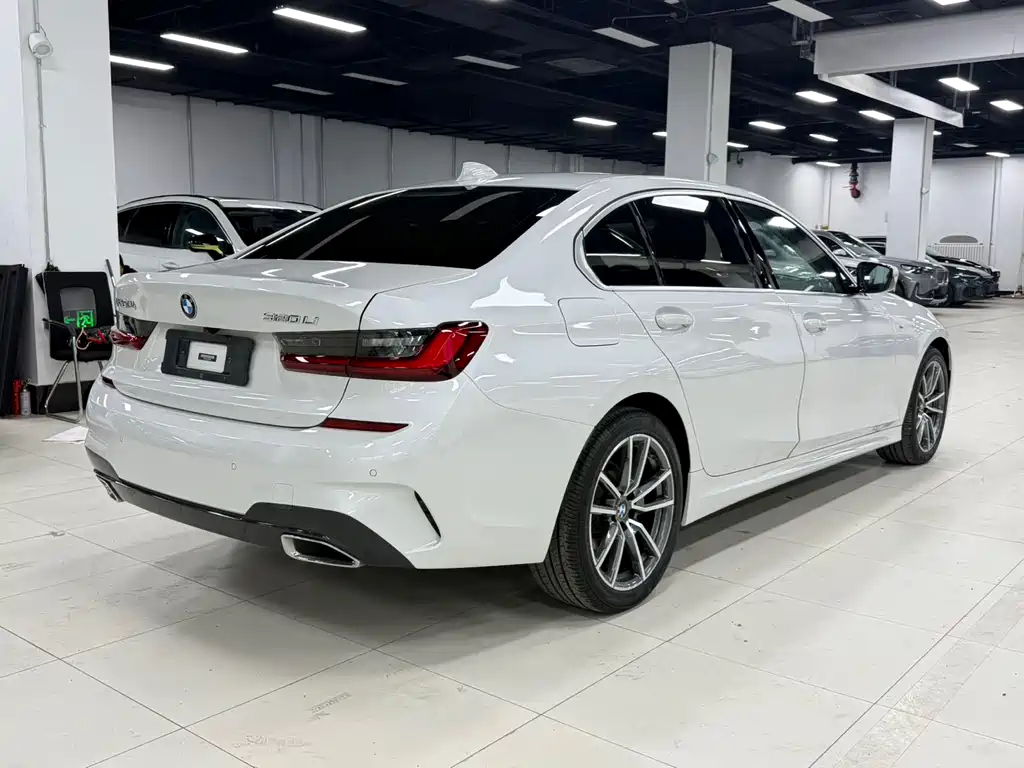 BMW 3 Series 2022 320Li M Sports Package купить на сайте DeffCars