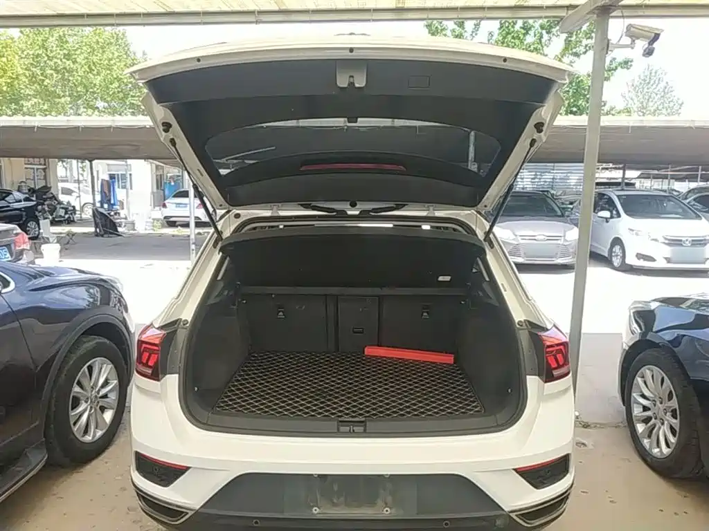 T-ROC 2018 model 230TSI DSG two-wheel drive aggressive model National V купить на сайте DeffCars