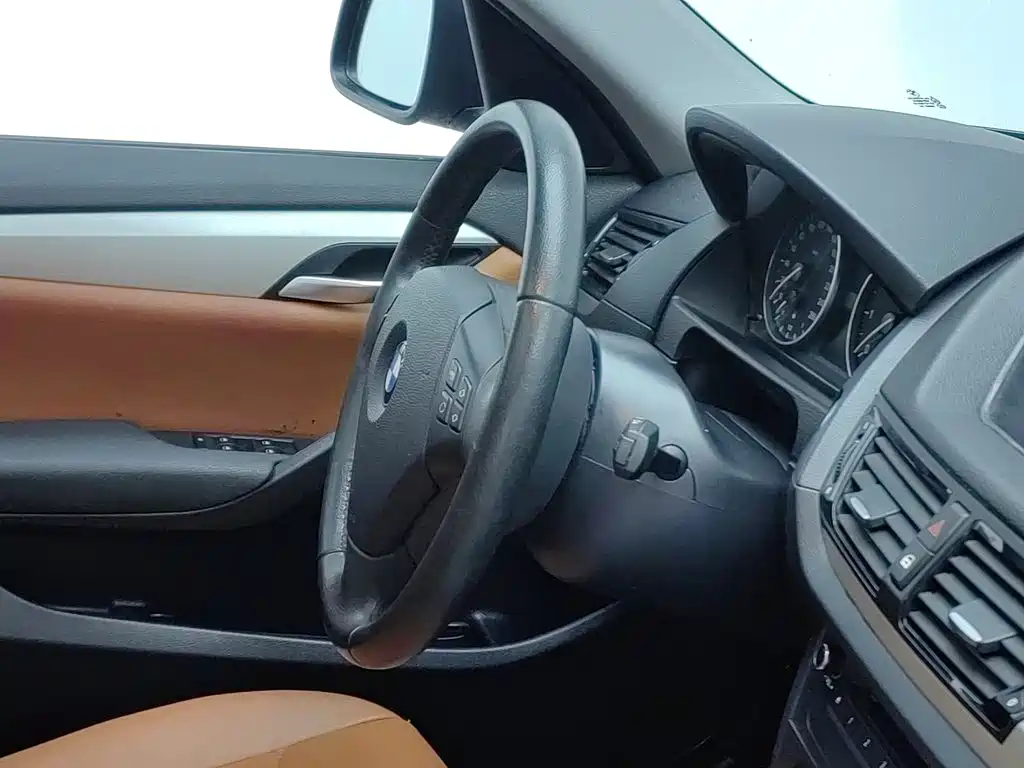 BMW X1 2013 sDrive18i Fashion Model купить на сайте DeffCars