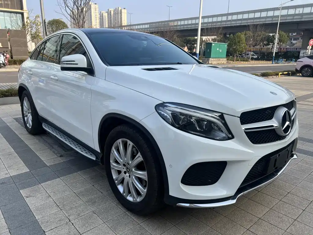 Mercedes-Benz GLE Coupe 2017 GLE 320 4MATIC Coupe SUV купить на сайте DeffCars
