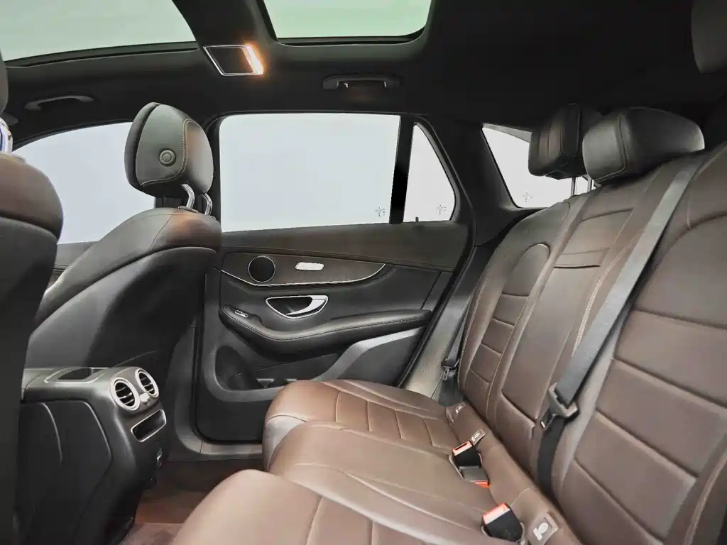 Mercedes-Benz GLC 2020 facelift GLC 260 L 4MATIC luxury model купить на сайте DeffCars