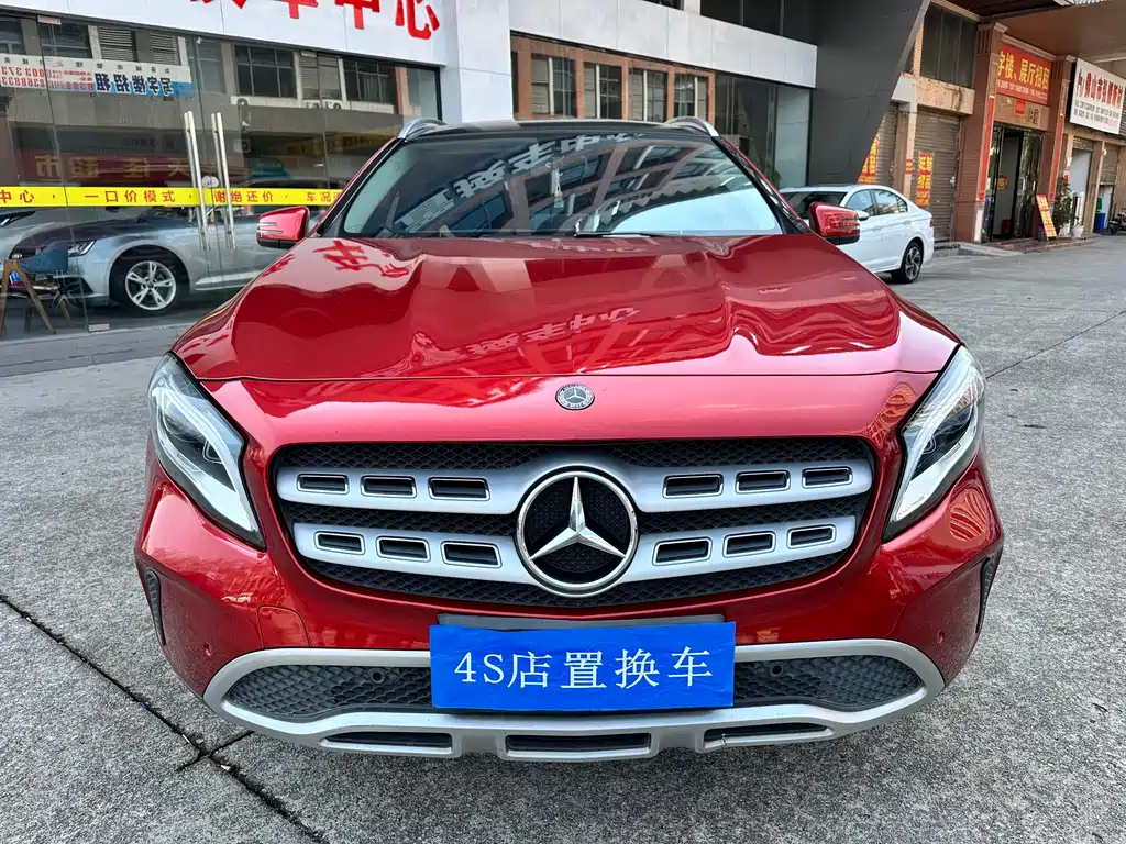 Mercedes-Benz GLA 2018 GLA 200 Fashion Model купить на сайте DeffCars