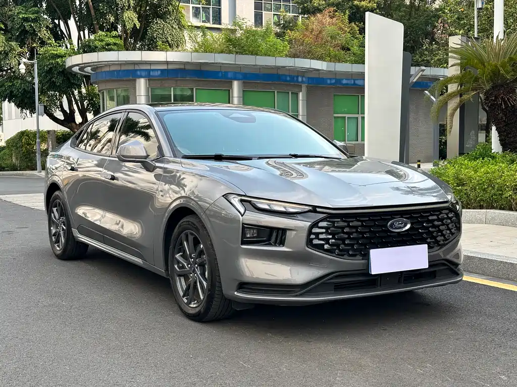 Mondeo 2025 2.0T EcoBoost Luxury купить на сайте DeffCars