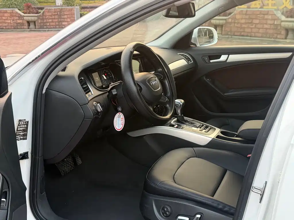 Audi A4L 2016 30 TFSI Collector's Edition Automatic Comfort Type купить на сайте DeffCars