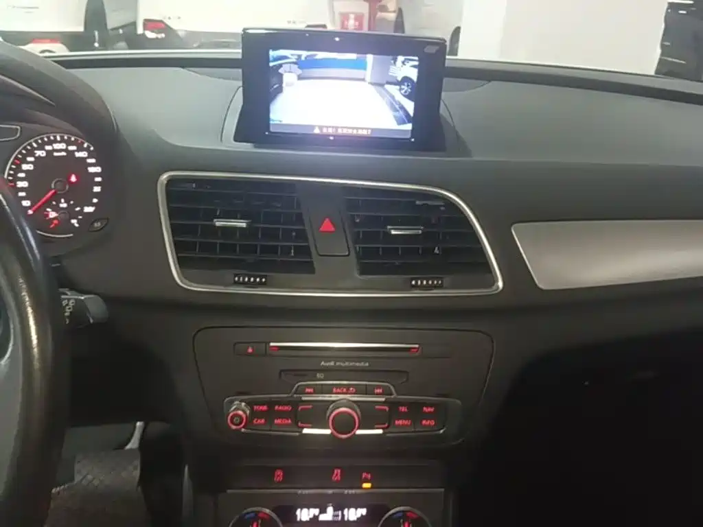 Audi Q3 2016 30 TFSI Fashion купить на сайте DeffCars