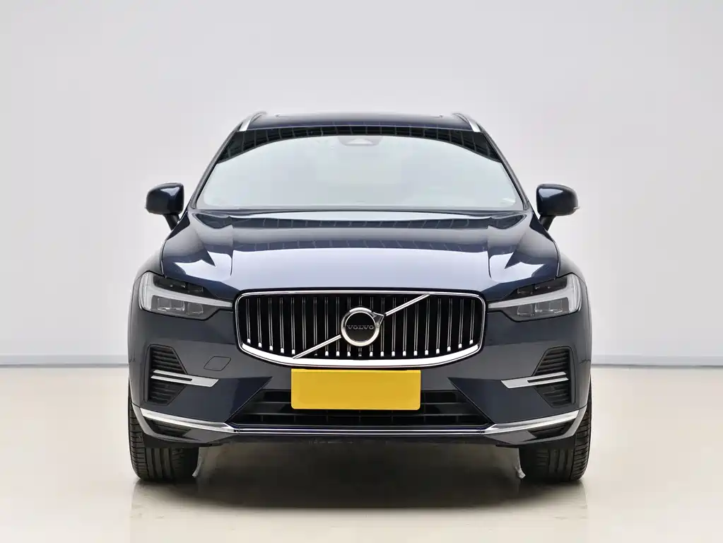 Volvo XC60 2023 B5 four-wheel drive Zhiyi Luxury Edition купить на сайте DeffCars
