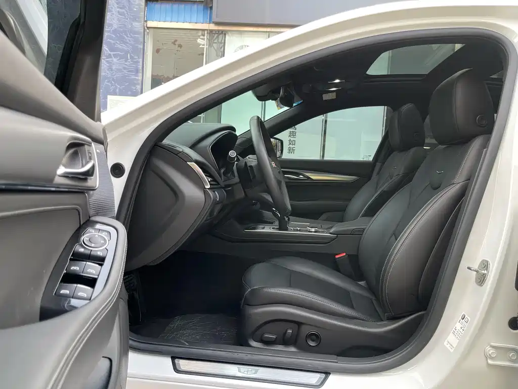 Cadillac CT5 2023 28T luxury model (standard version) купить на сайте DeffCars