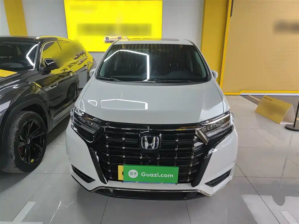 Alison 2022 2.0L e:HEV Luxury First Edition купить на сайте DeffCars