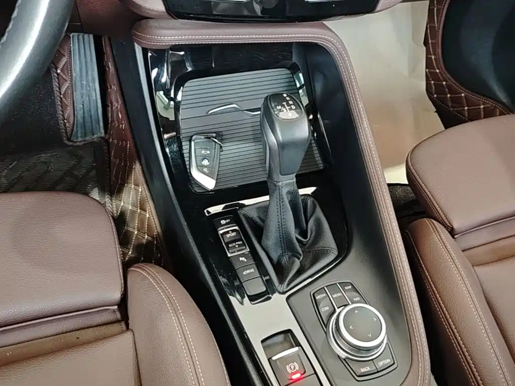 BMW X1 New Energy 2020 xDrive30Le Premium Edition купить на сайте DeffCars