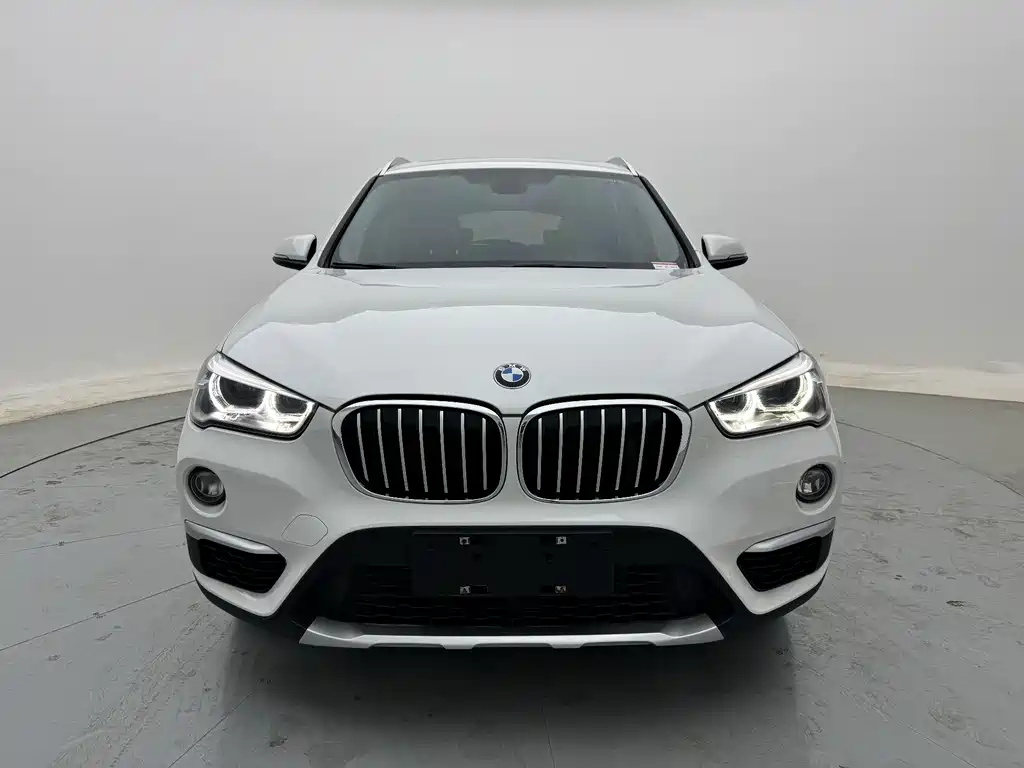BMW X1 2019 xDrive20Li Exclusive Model купить на сайте DeffCars