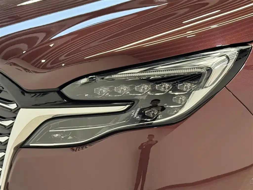 Buick GL8 2023 ES Lu Zun Exclusive Model купить на сайте DeffCars