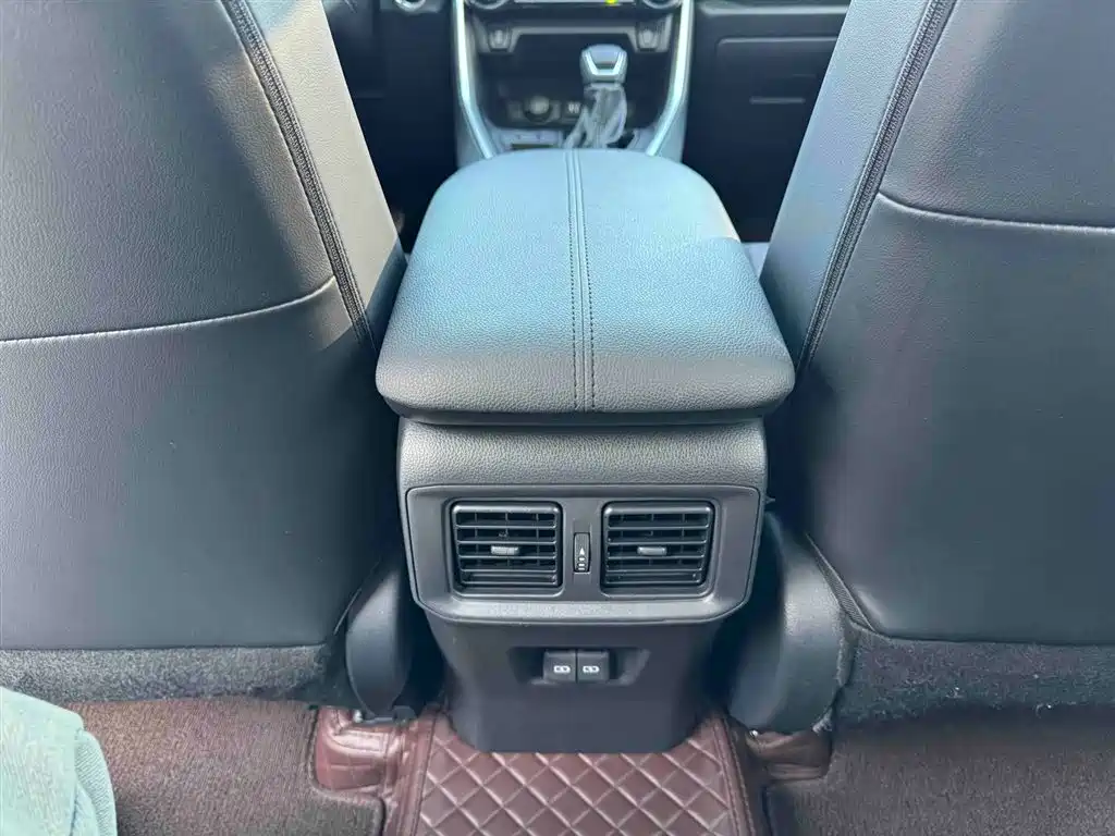 Wilanda 2022 2.0L CVT two-wheel drive luxury version купить на сайте DeffCars