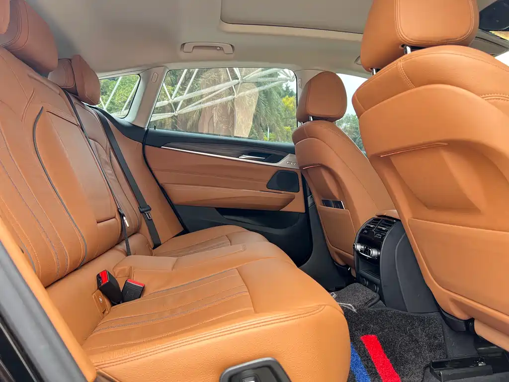 BMW 6 Series GT 2019 630i Luxury Design Package купить на сайте DeffCars