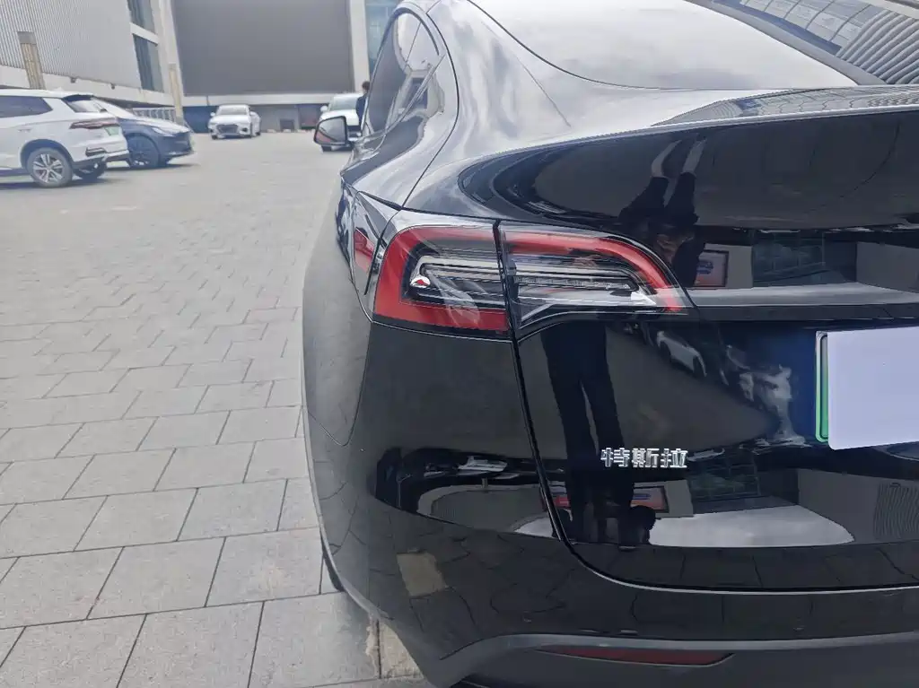 Model Y 2021 long-range all-wheel drive version 3D7 купить на сайте DeffCars