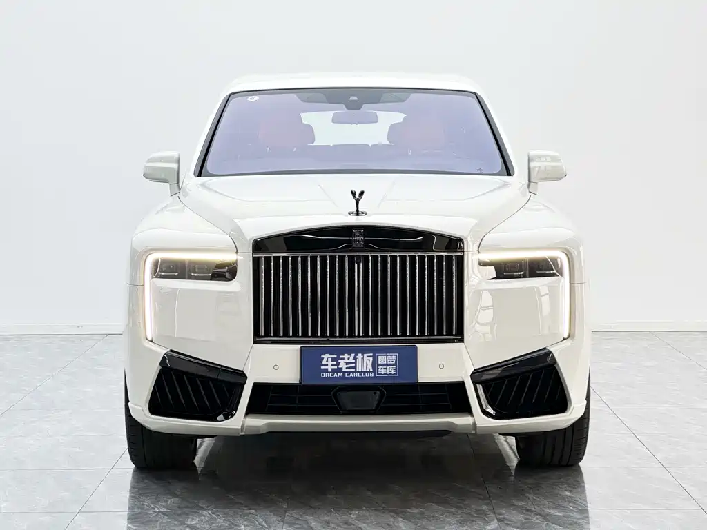 Cullinan 2024 Black Badge купить на сайте DeffCars