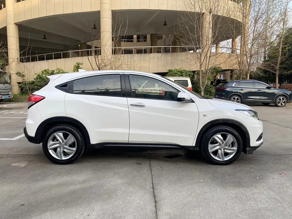Binzhi 2020 1.5L CVT Deluxe Edition купить на сайте DeffCars