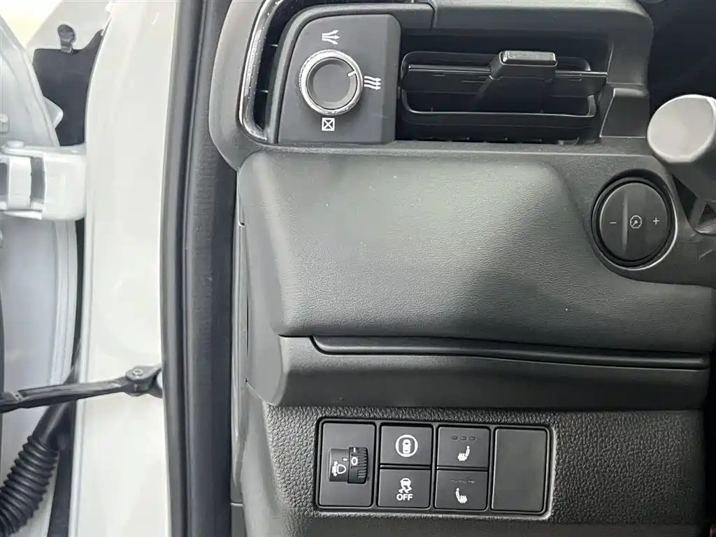 Honda XR-V 2023 1.5L CVT Heat Wave Edition купить на сайте DeffCars