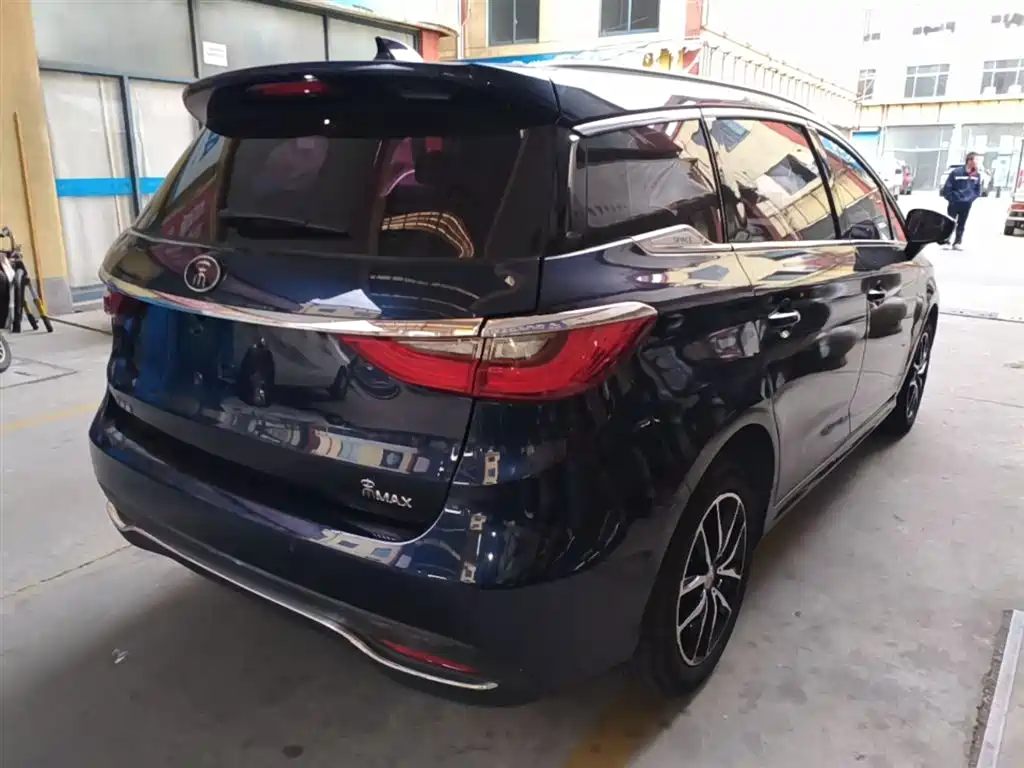 Song MAX 2018 1.5T automatic smart connection elite 6 seats купить на сайте DeffCars