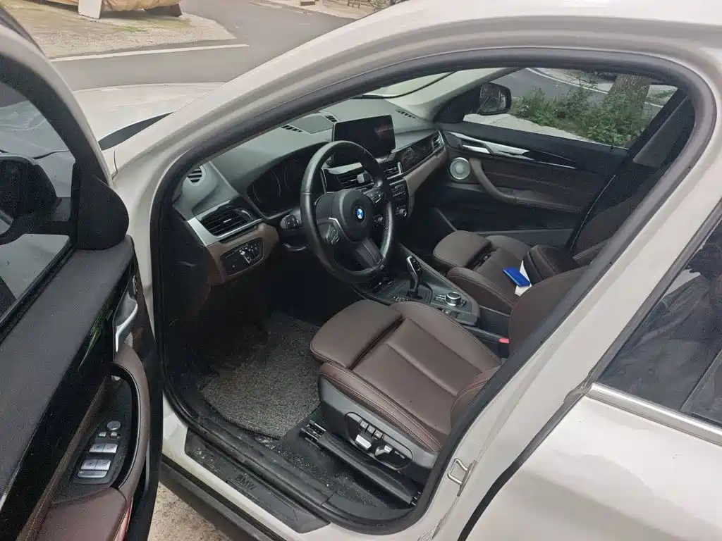 BMW X1 2022款 sDrive25Li 领先型 купить на сайте DeffCars