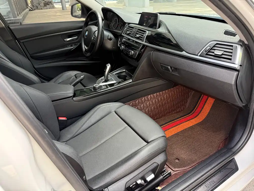 BMW 3 Series 2018 320Li Fashion Model купить на сайте DeffCars