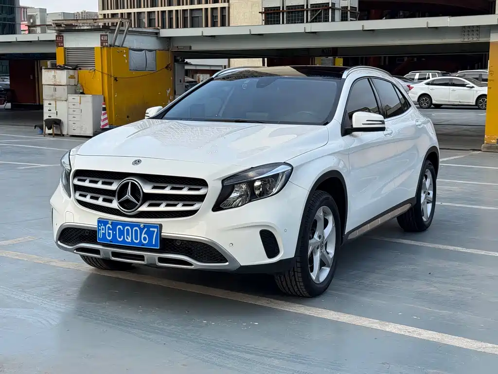 Mercedes-Benz GLA 2017 GLA 200 Dynamic купить на сайте DeffCars