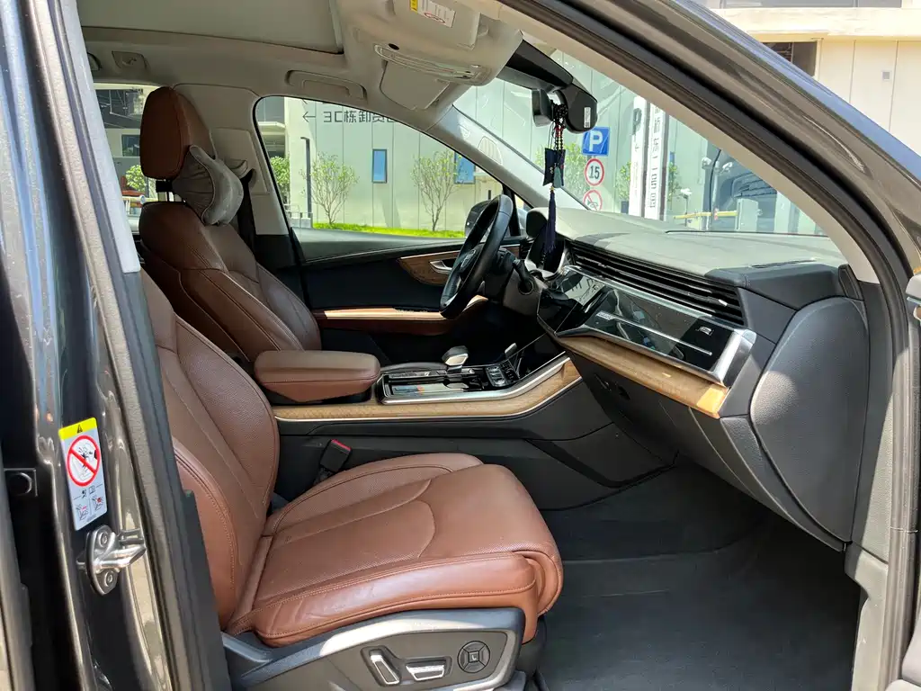 Audi Q7 2022 55 TFSI quattro S line premium model купить на сайте DeffCars