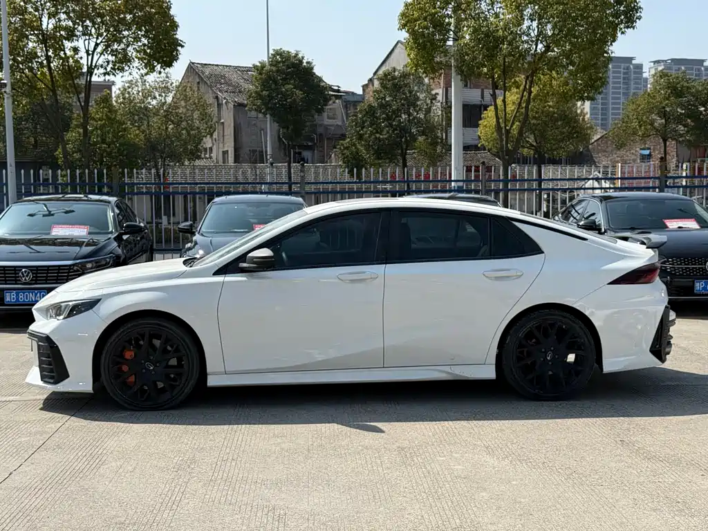 Shadow Leopard 2023 400T automatic R MAX купить на сайте DeffCars