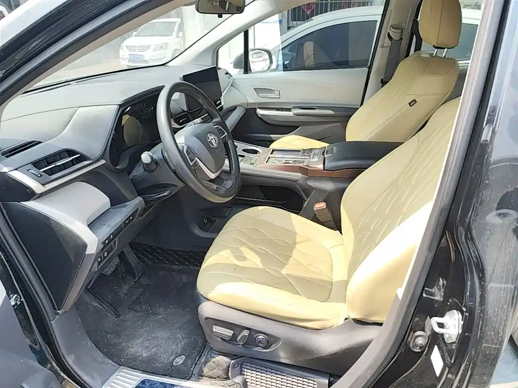 Grevia 2024 2.5L Hybrid Comfort Edition купить на сайте DeffCars