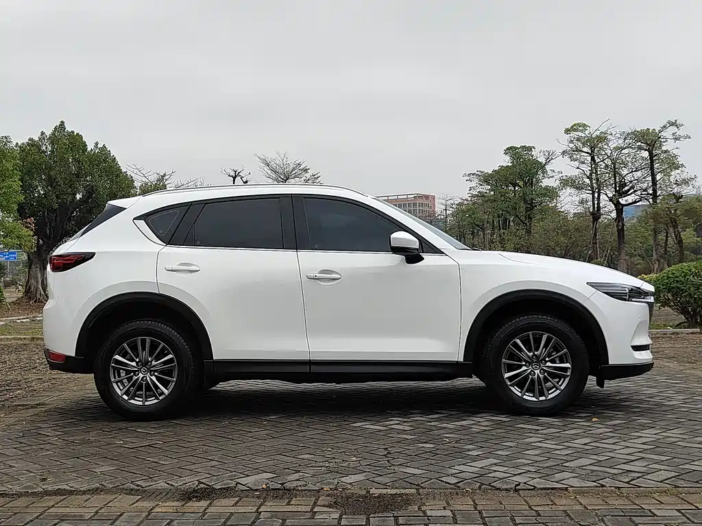 Mazda CX-5 2017 2.0L automatic two-wheel drive smart model, National V купить на сайте DeffCars