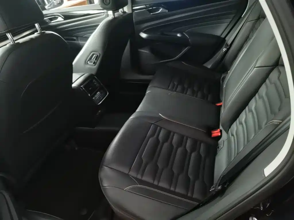 Passat 2019 330TSI Elite Edition National VI купить на сайте DeffCars