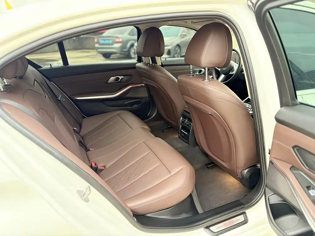 BMW i3 2022 eDrive 35 L купить на сайте DeffCars