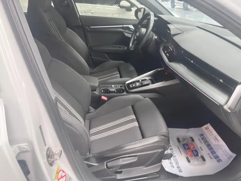 Audi A3 2024 A3L Limousine 35 TFSI Fashionable and Sporty купить на сайте DeffCars