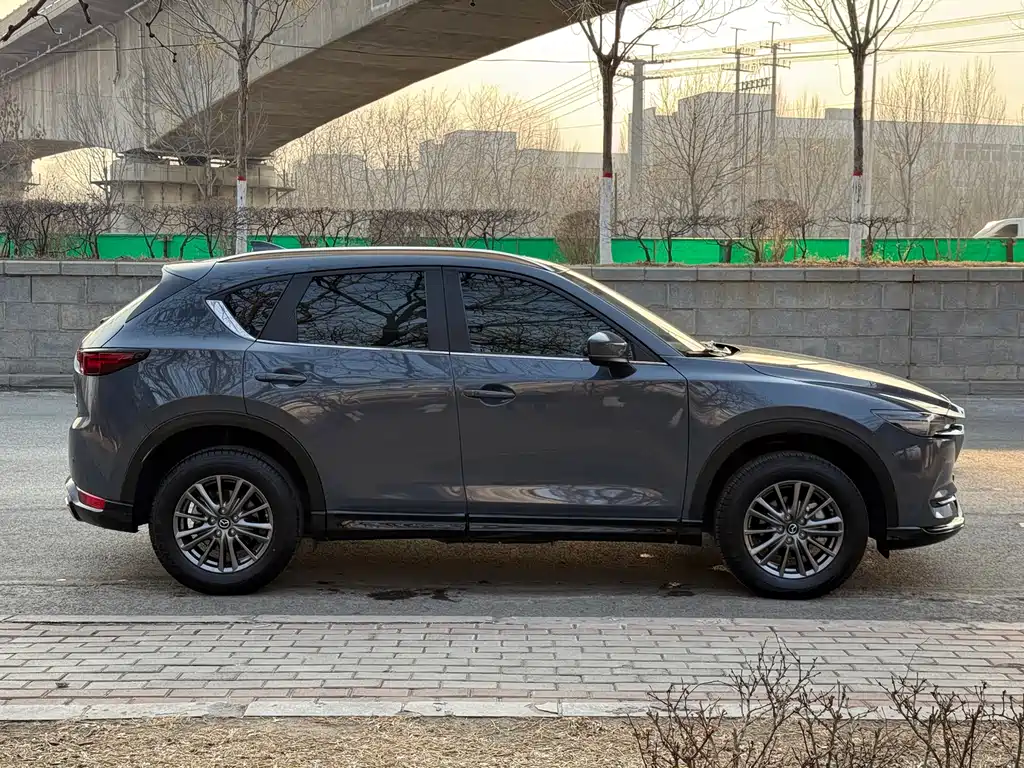 Mazda CX-5 2021 2.0L automatic two-wheel drive smart model купить на сайте DeffCars