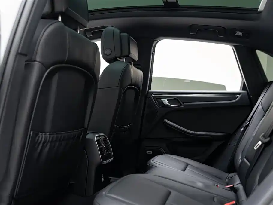 Macan 2022 Macan 2.0T купить на сайте DeffCars