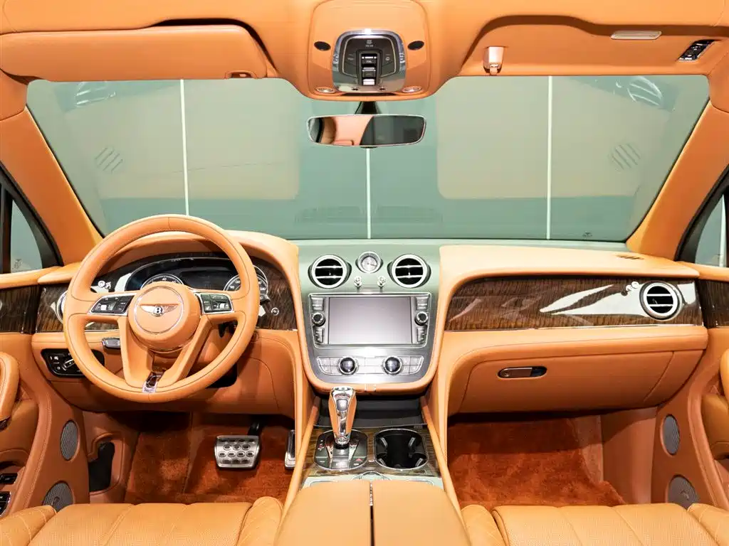 Bentayga 2017 6.0T Standard Edition купить на сайте DeffCars
