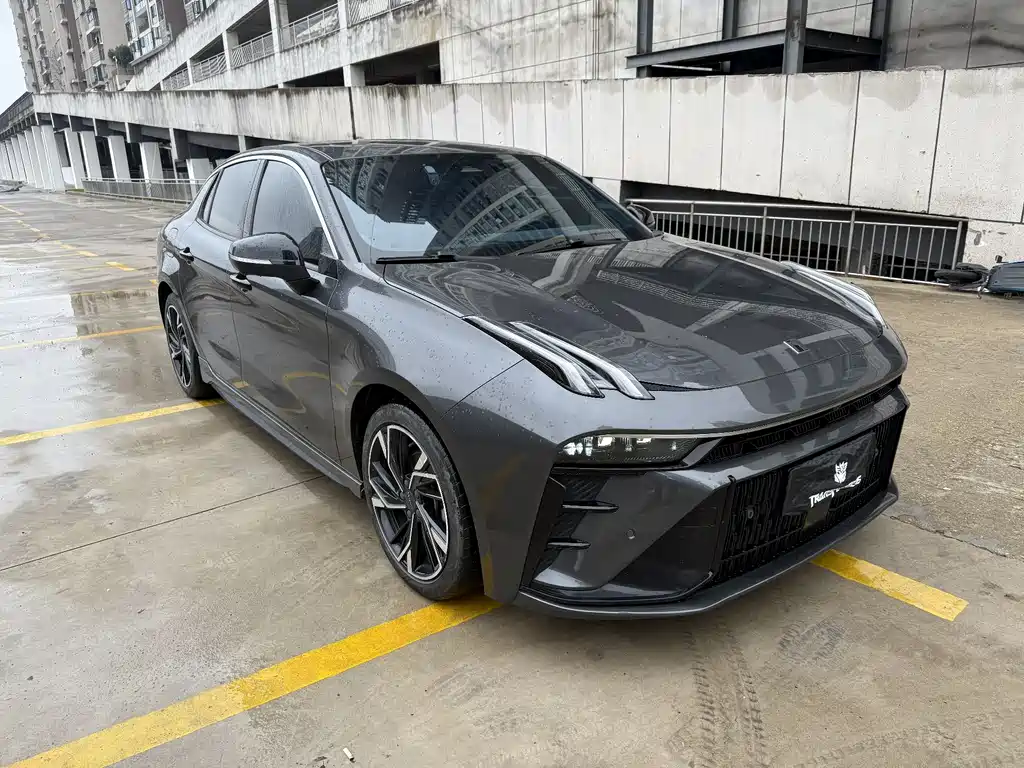 Lynk & Co 03 2023 1.5TD DCT Plus купить на сайте DeffCars