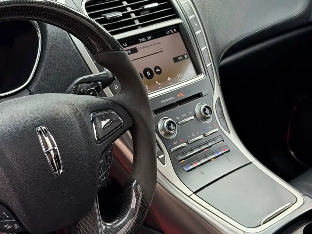 Lincoln MKX 2015 2.0T four-wheel drive premium version купить на сайте DeffCars