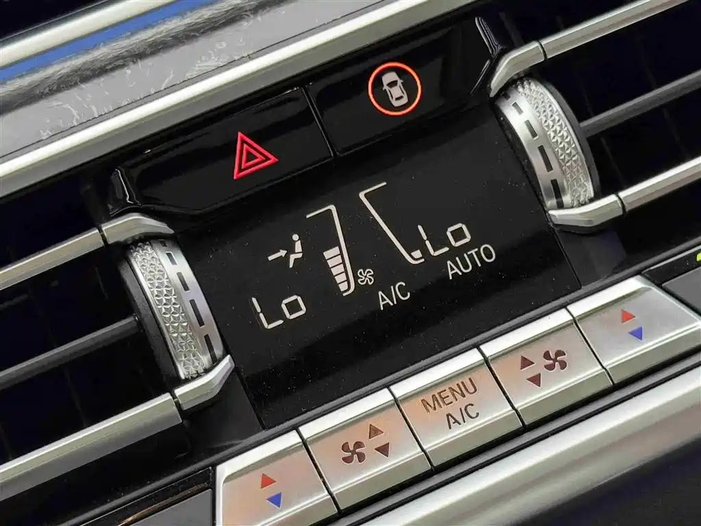 BMW X5 New Energy (Imported) 2020 xDrive45e M Sports Package купить на сайте DeffCars