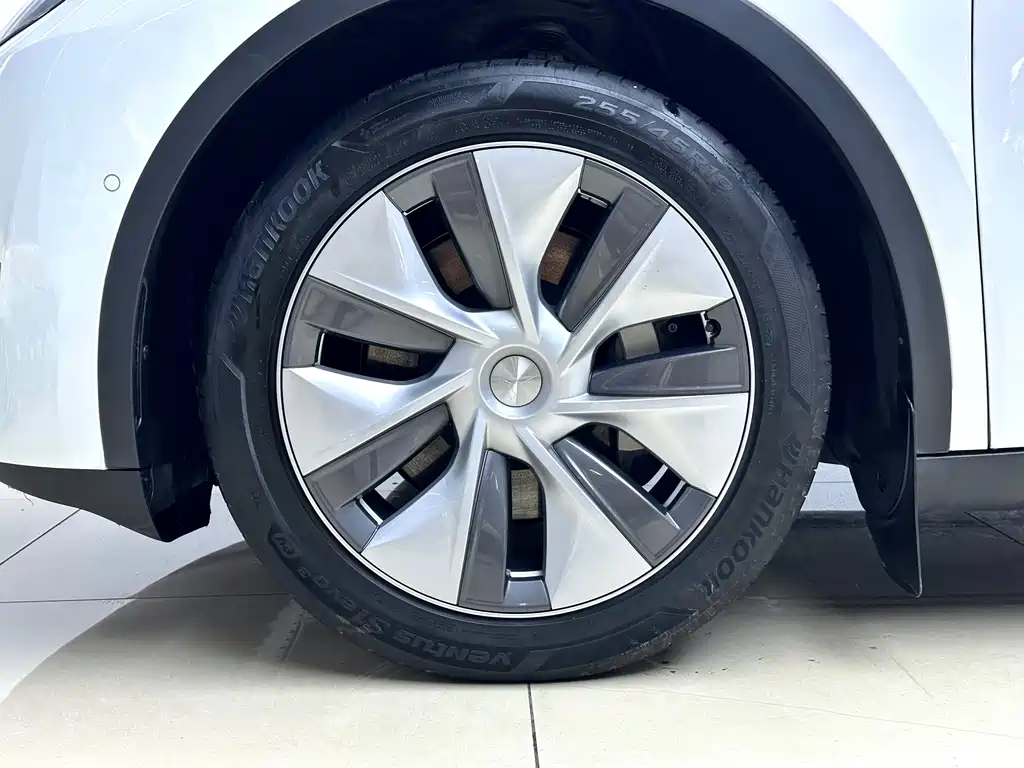 Model Y 2022 rear-wheel drive version купить на сайте DeffCars
