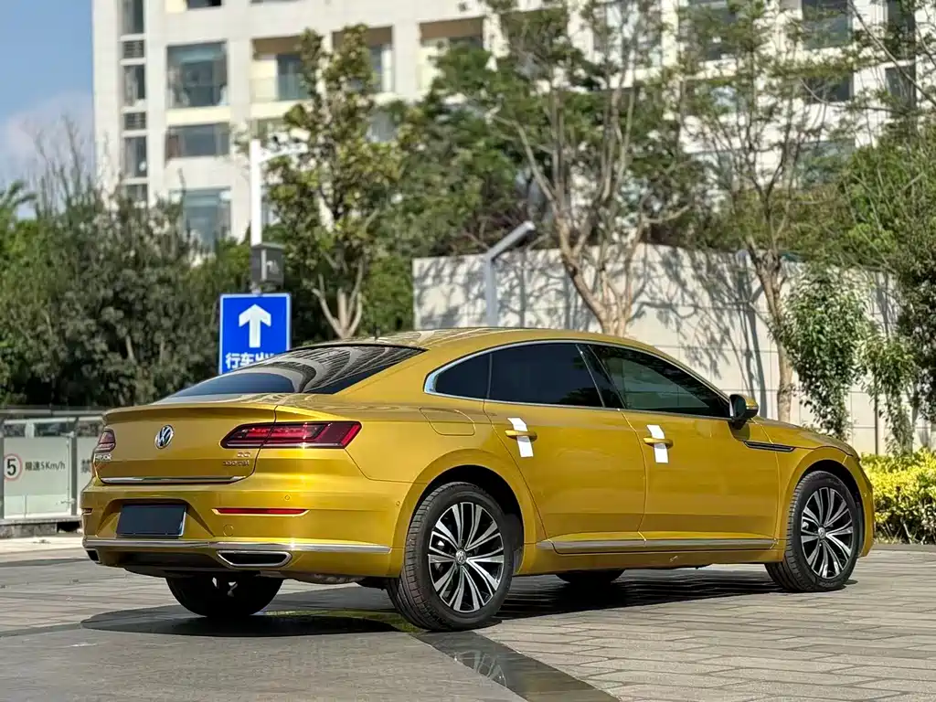 FAW-Volkswagen CC 2020 330TSI Charming Edition National VI купить на сайте DeffCars