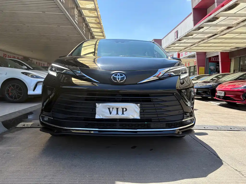 SIENNA 2024 2.5L Hybrid Comfort Edition купить на сайте DeffCars
