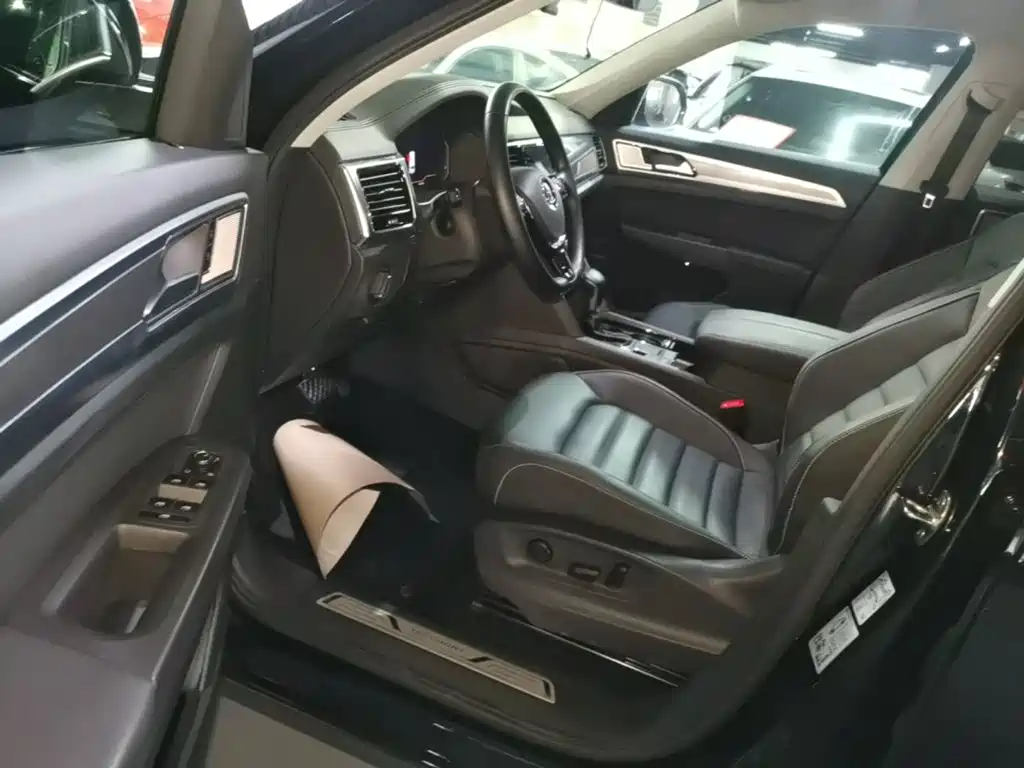 Touron 2020 330TSI 2WD Deluxe Edition National VI купить на сайте DeffCars