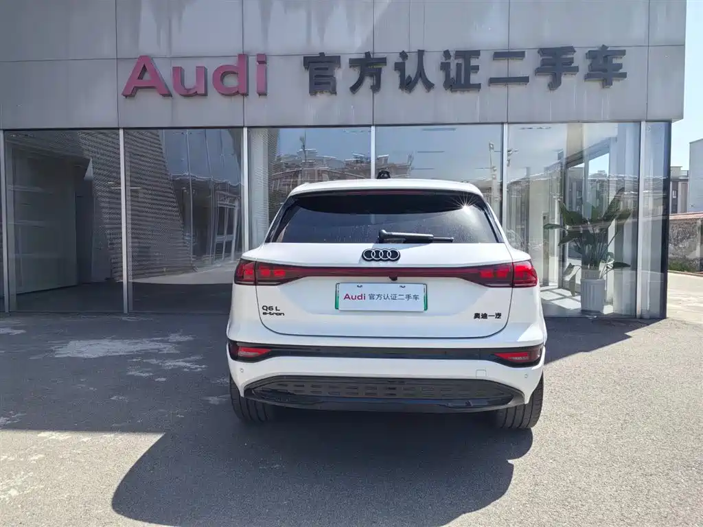 Audi Q6L e-tron 2026 first pilot version купить на сайте DeffCars